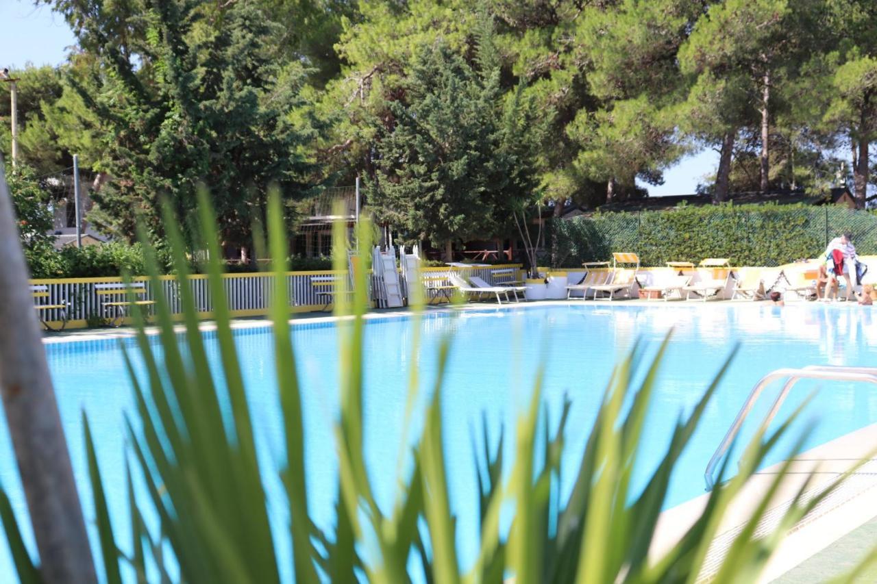 Camping Villaggio Santa Maria Di Leuca Gagliano del Capo Bagian luar foto